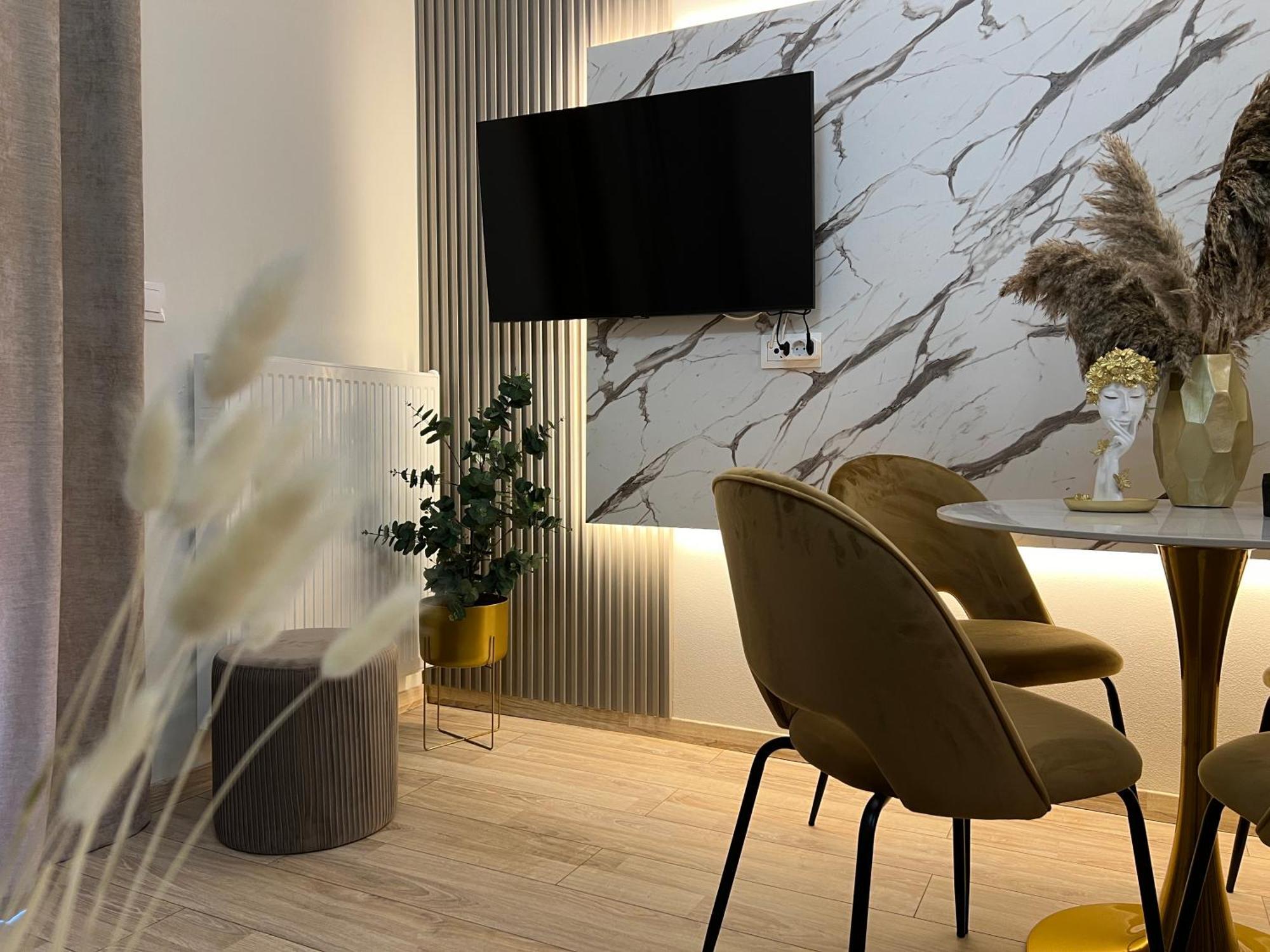 Oasis 2 By Gg Apartment
